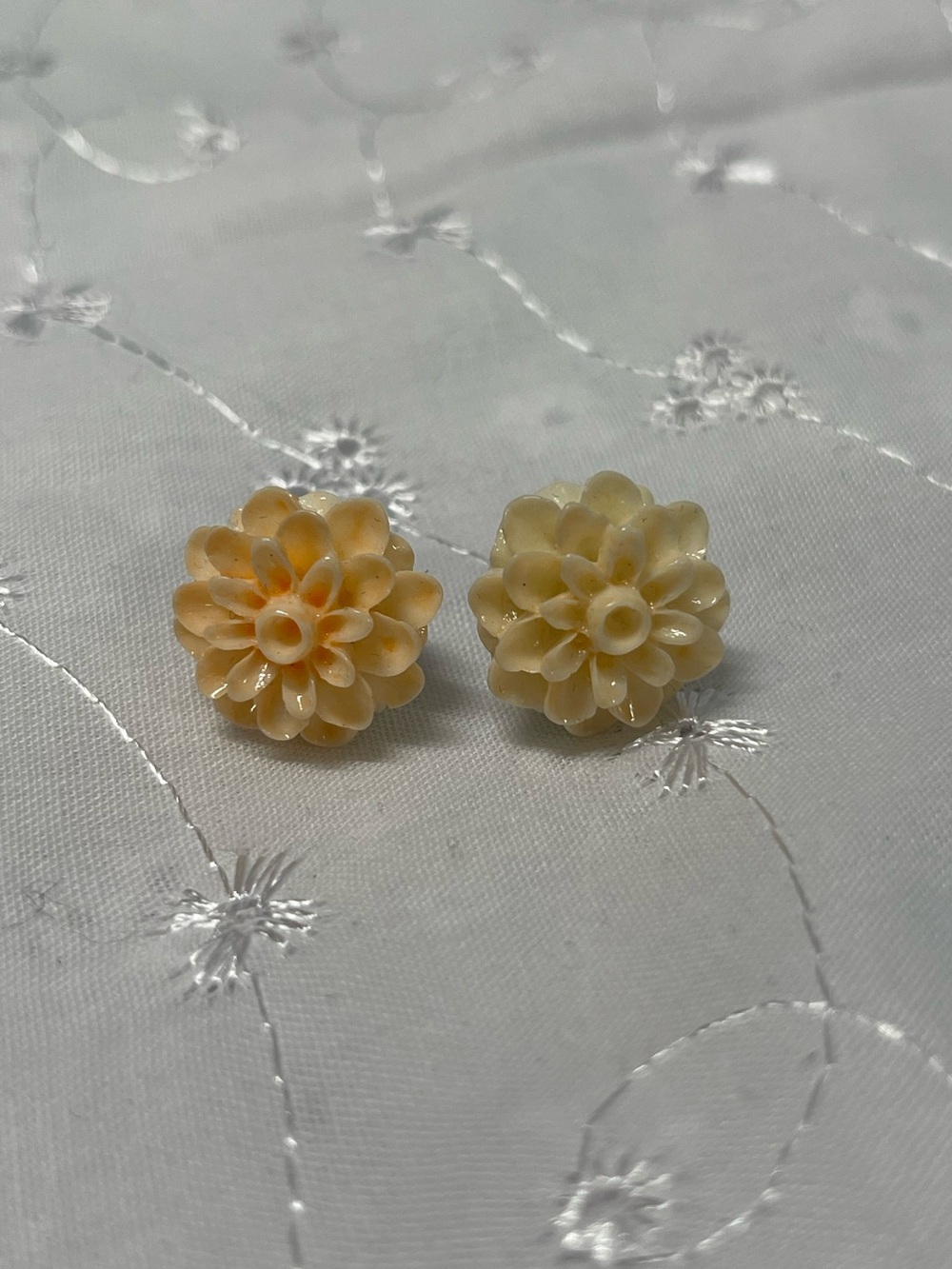 Cream Floral Resin Stud Earrings - Women's Jewelry
